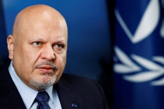 إقالة المدعي العام للجنائية الدولية كريم خان