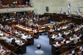 الكنيست الإسرائيلي يقر حل نفسه ويحدد 27 تشرين الأول موعدًا للانتخابات المقبلة