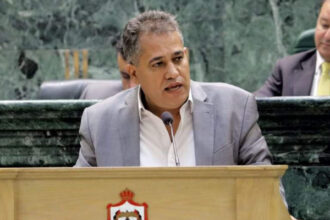 الهميسات يوجه عدد من الأسئلة النيابية لوزير الدولة لتطوير القطاع العام