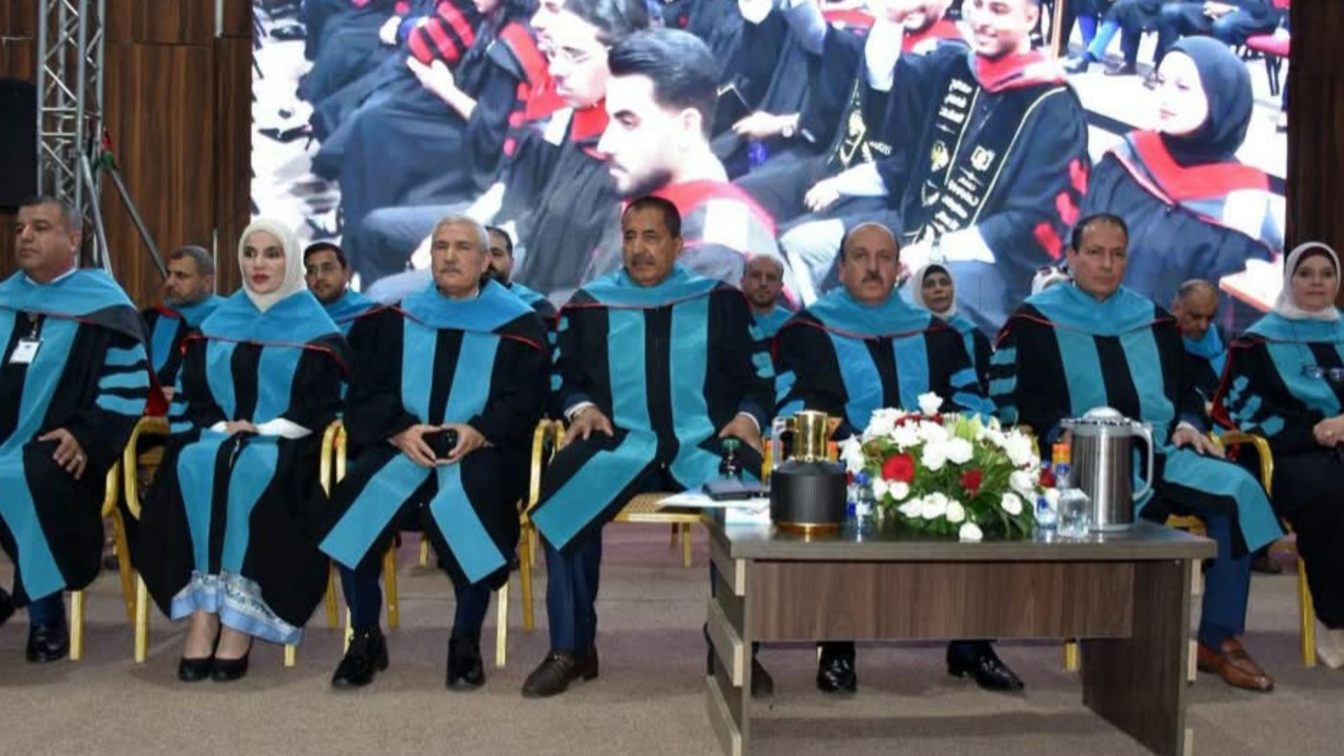 تخريج الدفعة الثانية من الفوج الخامس عشر لطلبة جامعة جدارا