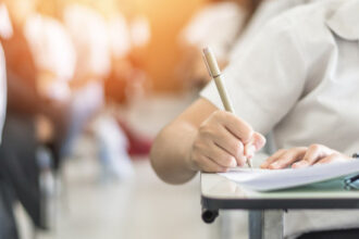 حجب تطبيقات التراسل قرب مدارس امتحانات التوجيهي اعتباراً من الخميس