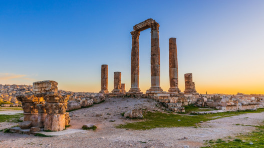 ارتفاع تدريجي على الحرارة بدءًا من الخميس وأجواء شديدة الحرارة في الأغوار والعقبة