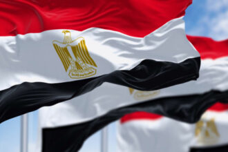 مصر تدين الاعتداءات على الأردن والمنشآت النفطية السعودية وتؤكد تضامنها مع البلدين