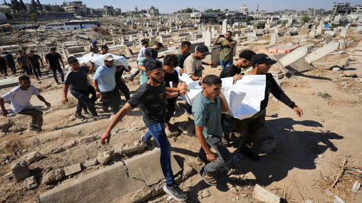 صورة حول : استشهاد 3 فلسطينيين بينهم طفلان بقصف إسرائيلي على غزة استشهاد 3 فلسطينيين بينهم طفلان بقصف إسرائيلي على غزة