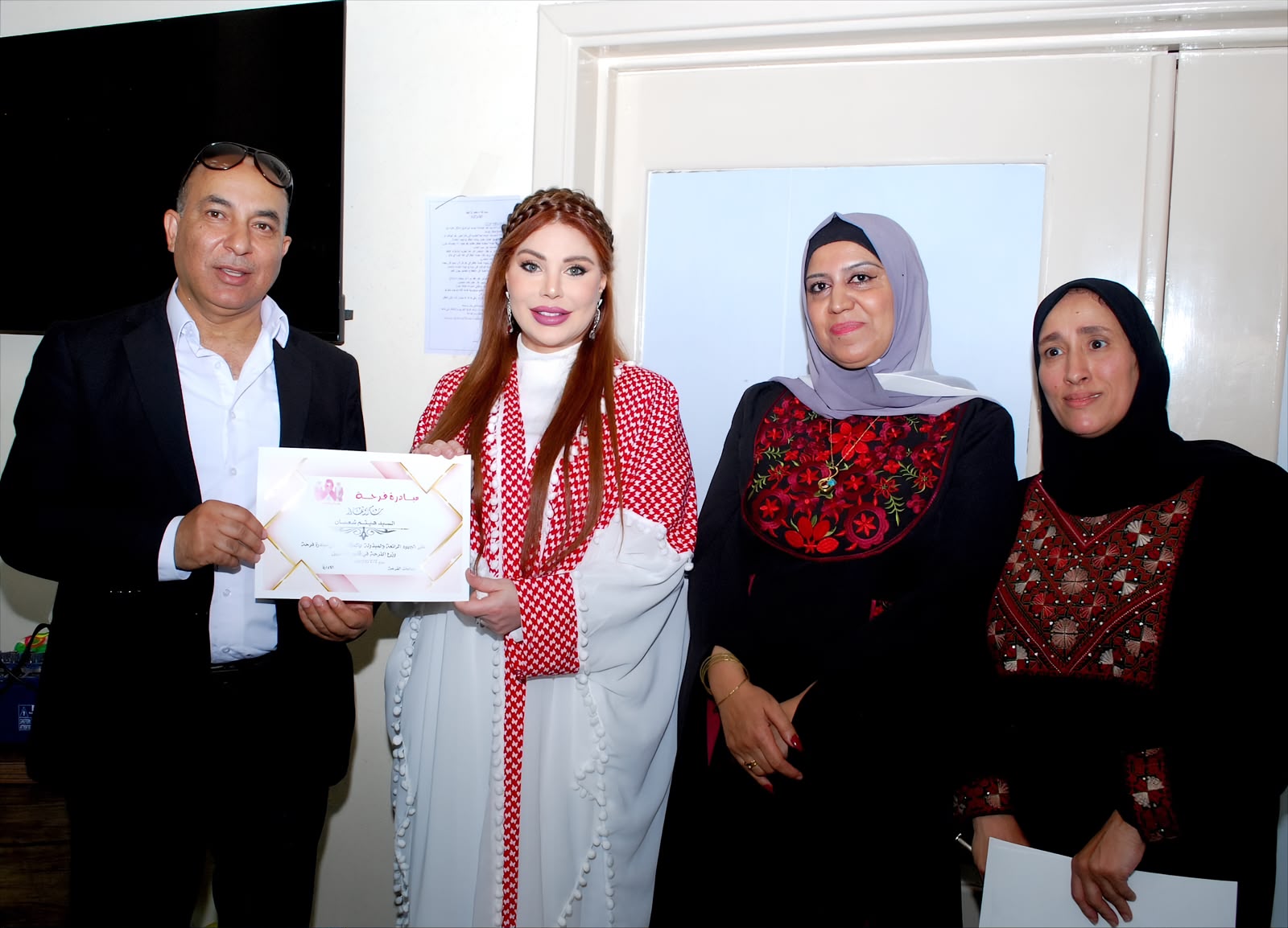 الدكتورة سارة طالب السهيل ترعى مبادرة فرحة بمرور سنة على تأسيس المركز الوطني للتوحد في محافظة الزرقاء.