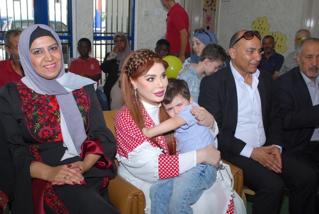 الدكتورة سارة طالب السهيل ترعى مبادرة فرحة بمرور سنة على تأسيس المركز الوطني للتوحد في محافظة الزرقاء.