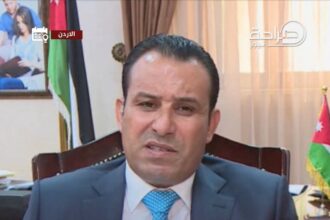 بعد تصريح إدراج الصينية.. اقتراحات ساخرة: لماذا لا نضيف الهندية والبنغالية والفلبينية؟ ومختصون: قبل لغات العالم..أصلحوا لغة الطالب ومهاراته