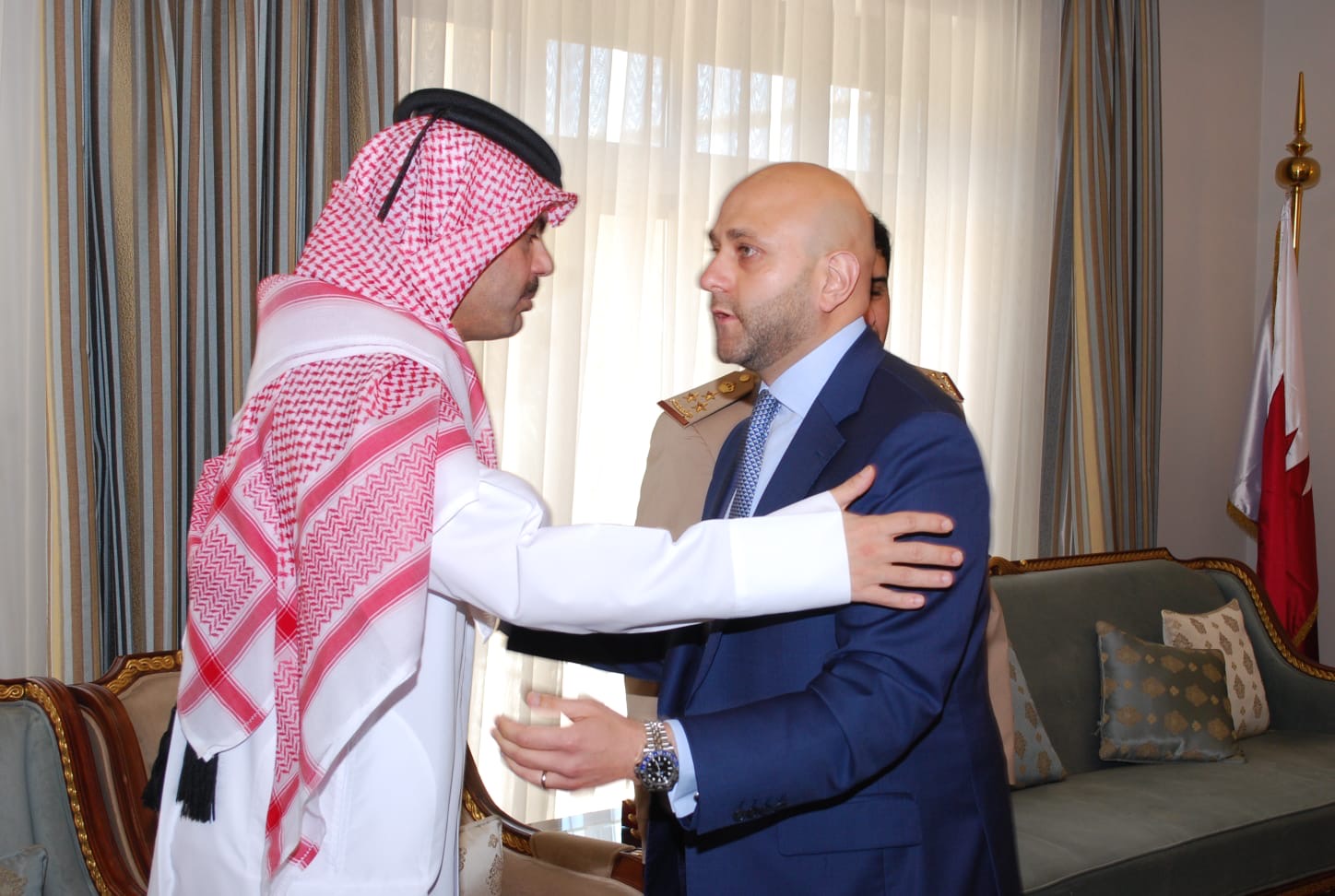 سفارة قطر في الأردن تستقبل المعزين بوفاة الأمير الوالد الشيخ حمد بن خليفة آل ثاني