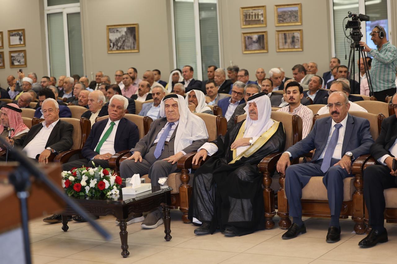 بالصور.. حفل اشهار كتاب «ما هذه الفوضى الموجودة على مكتبك؟» للكاتب ماجد جورج أبو عطا