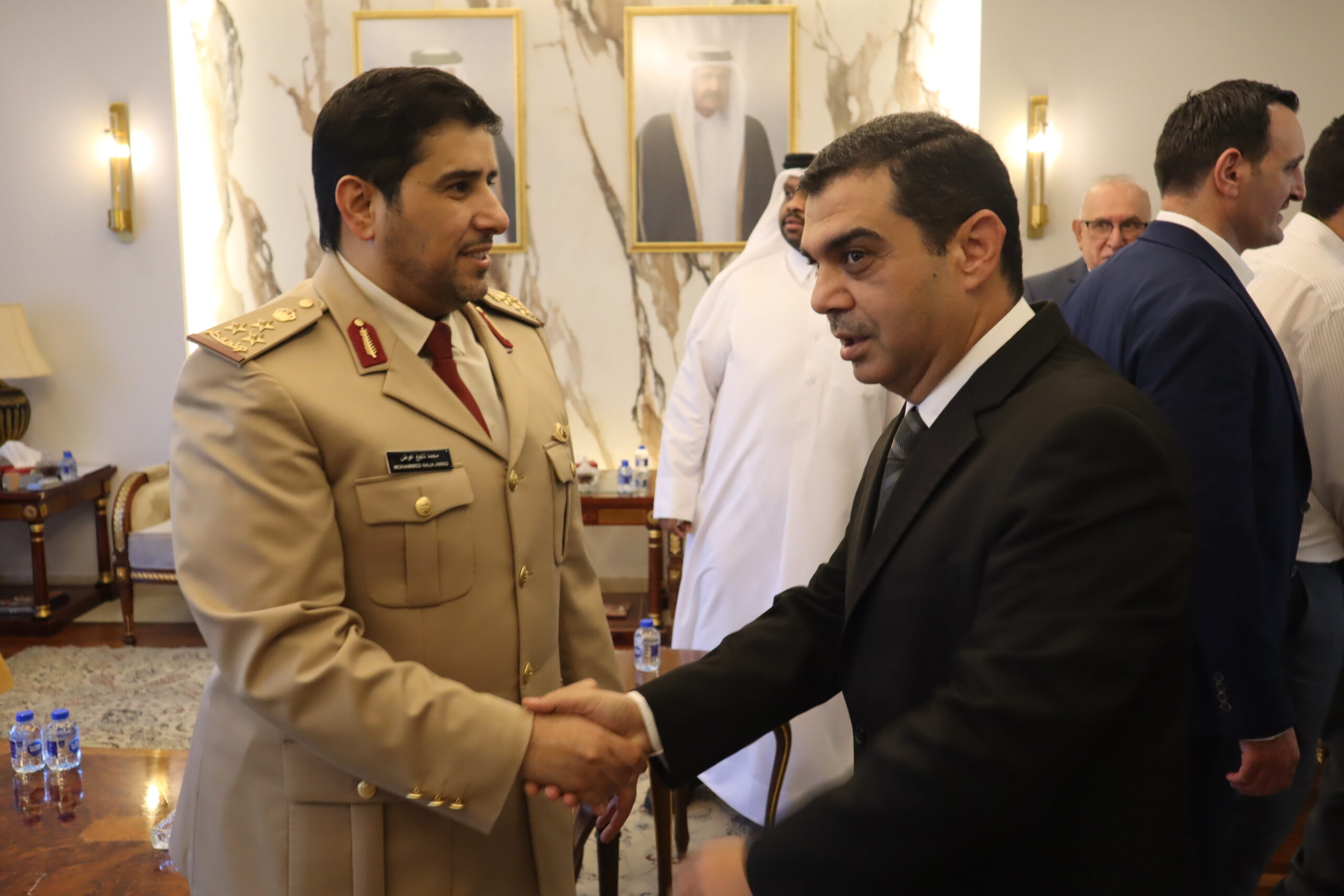 سفارة قطر في الأردن تستقبل المعزين بوفاة الأمير الوالد الشيخ حمد بن خليفة آل ثاني