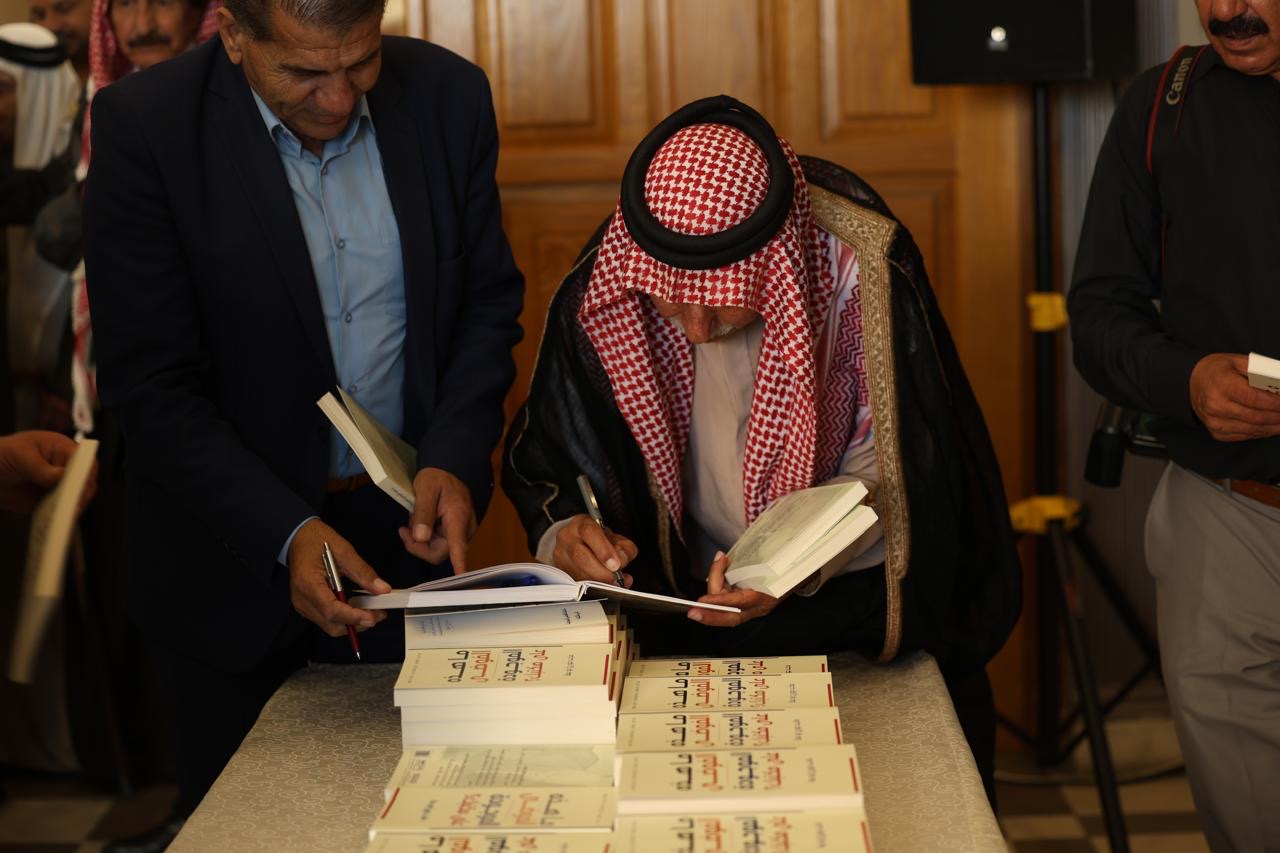 بالصور.. حفل اشهار كتاب «ما هذه الفوضى الموجودة على مكتبك؟» للكاتب ماجد جورج أبو عطا