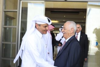 العيسوي يقدم واجب العزاء بوفاة الأمير الشيخ حمد بن خليفة آل ثاني