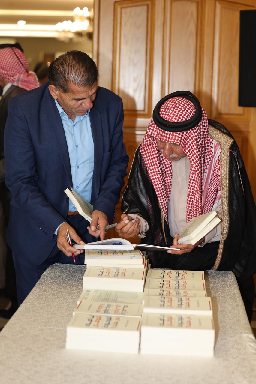بالصور.. حفل اشهار كتاب «ما هذه الفوضى الموجودة على مكتبك؟» للكاتب ماجد جورج أبو عطا