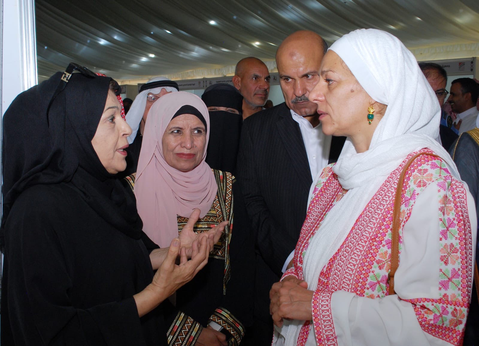 إنطلاق فعاليات مهرجان الجميد والسمن العاشر في حدائق الحسيين