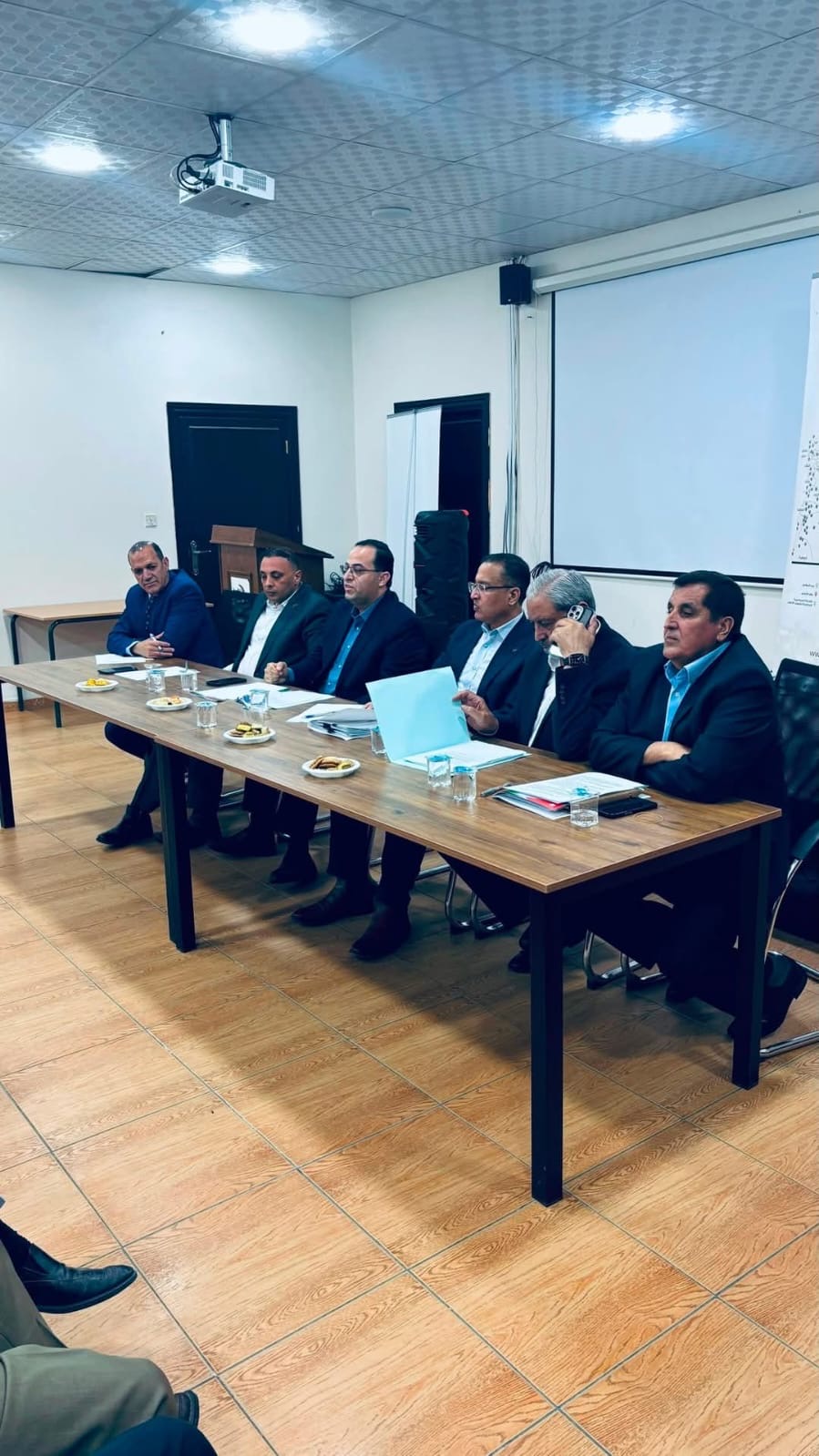 صورة حول : حزب الإصلاح يواصل جلساته الحوارية من الكرك لمناقشة مشروع قانون الإدارة المحلية حزب الإصلاح يواصل جلساته الحوارية من الكرك لمناقشة مشروع قانون الإدارة المحلية