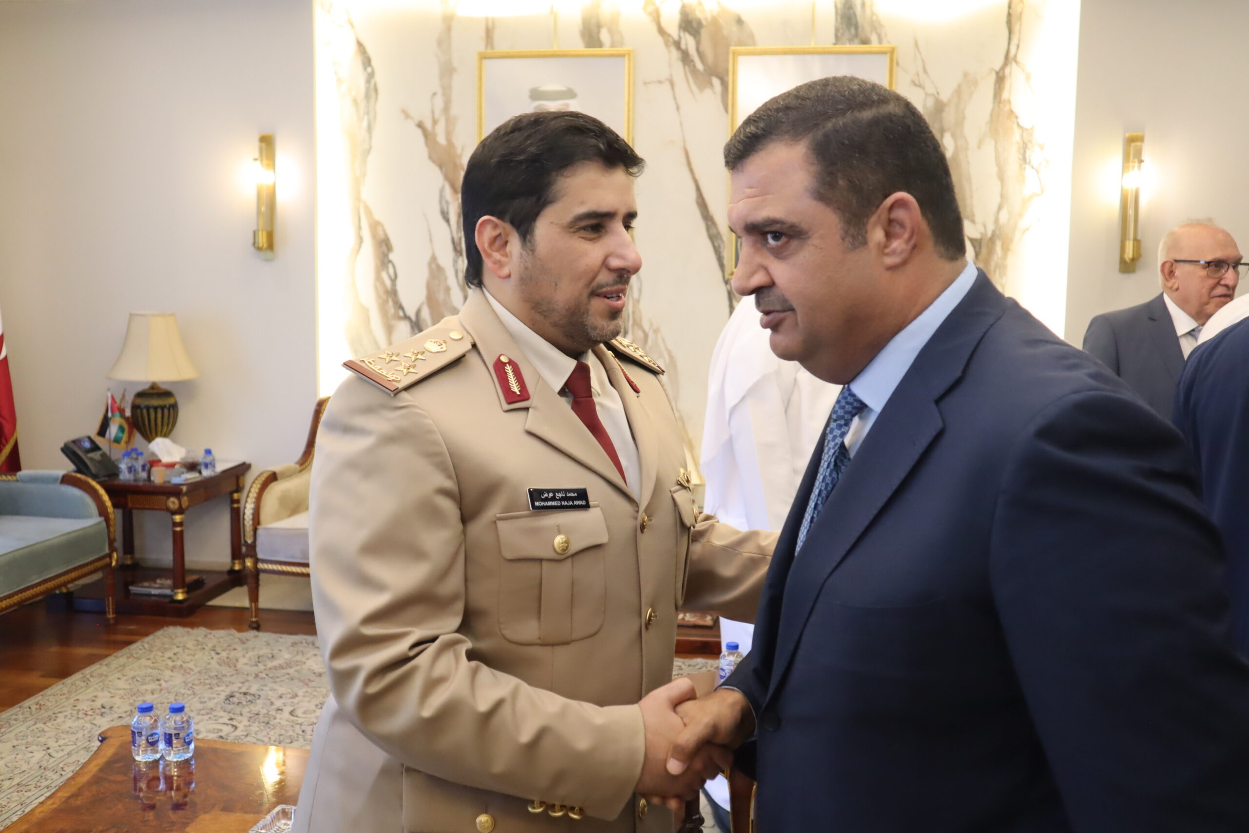 سفارة قطر في الأردن تستقبل المعزين بوفاة الأمير الوالد الشيخ حمد بن خليفة آل ثاني