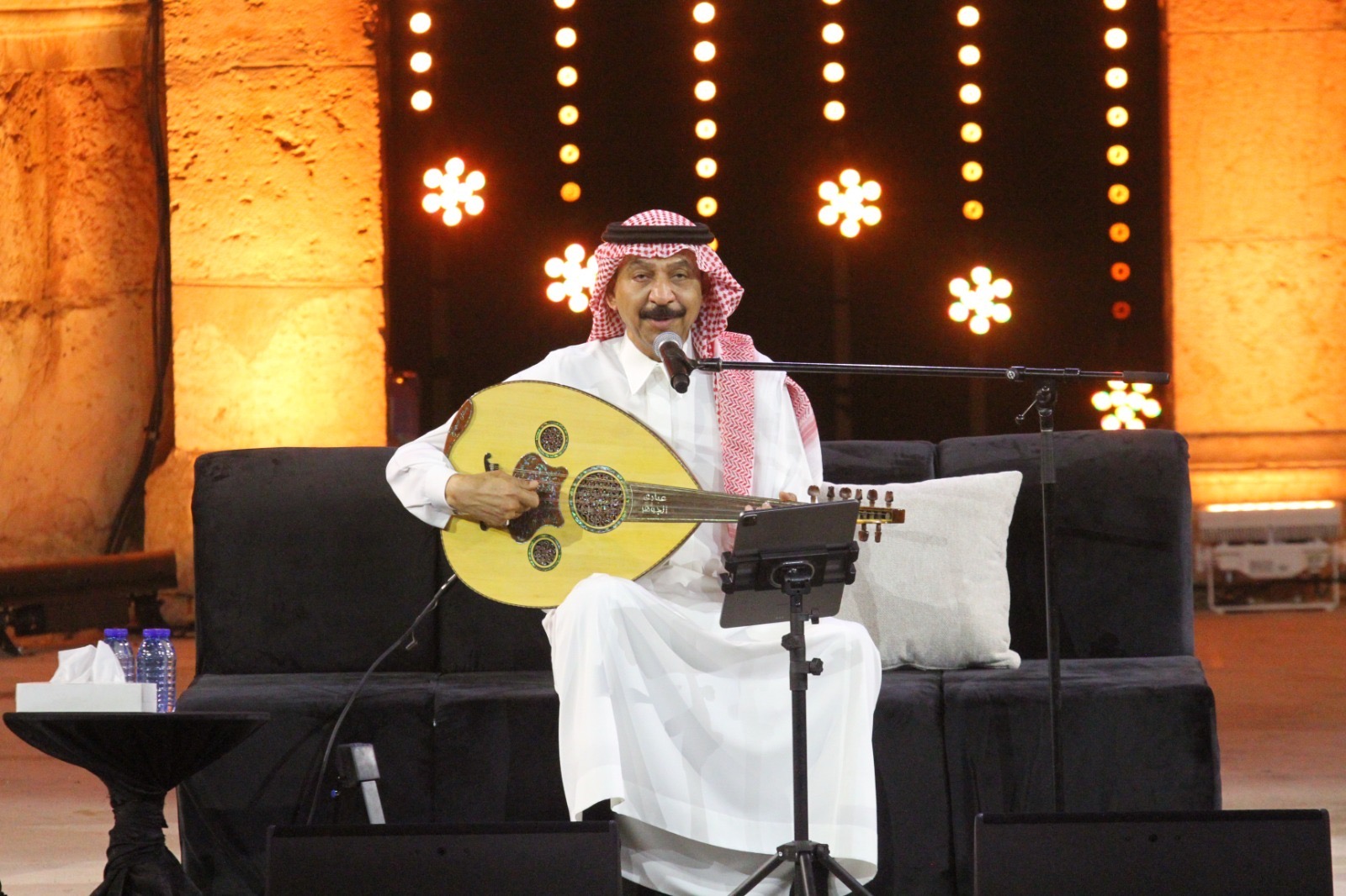 عبادي الجوهر يطرب جمهور جرش في أول ظهور له في مهرجان جرش