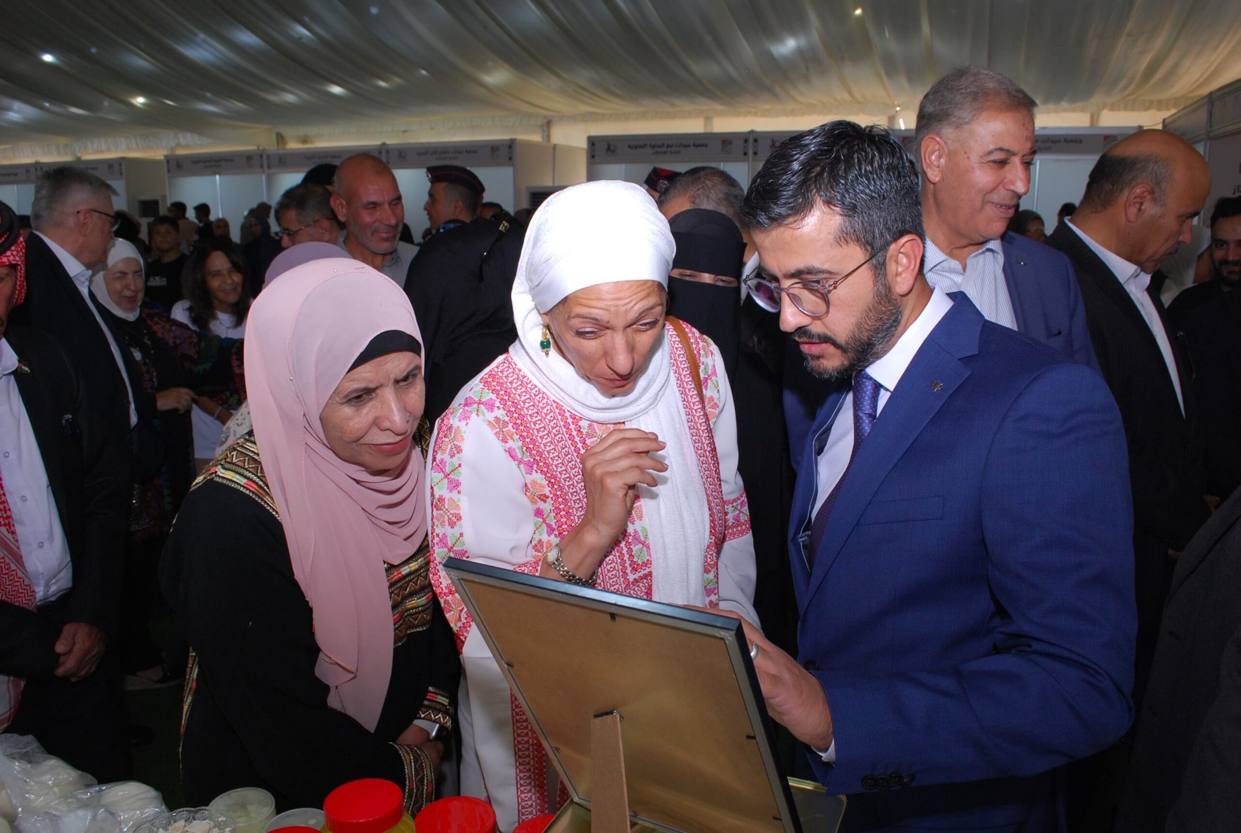 إنطلاق فعاليات مهرجان الجميد والسمن العاشر في حدائق الحسيين