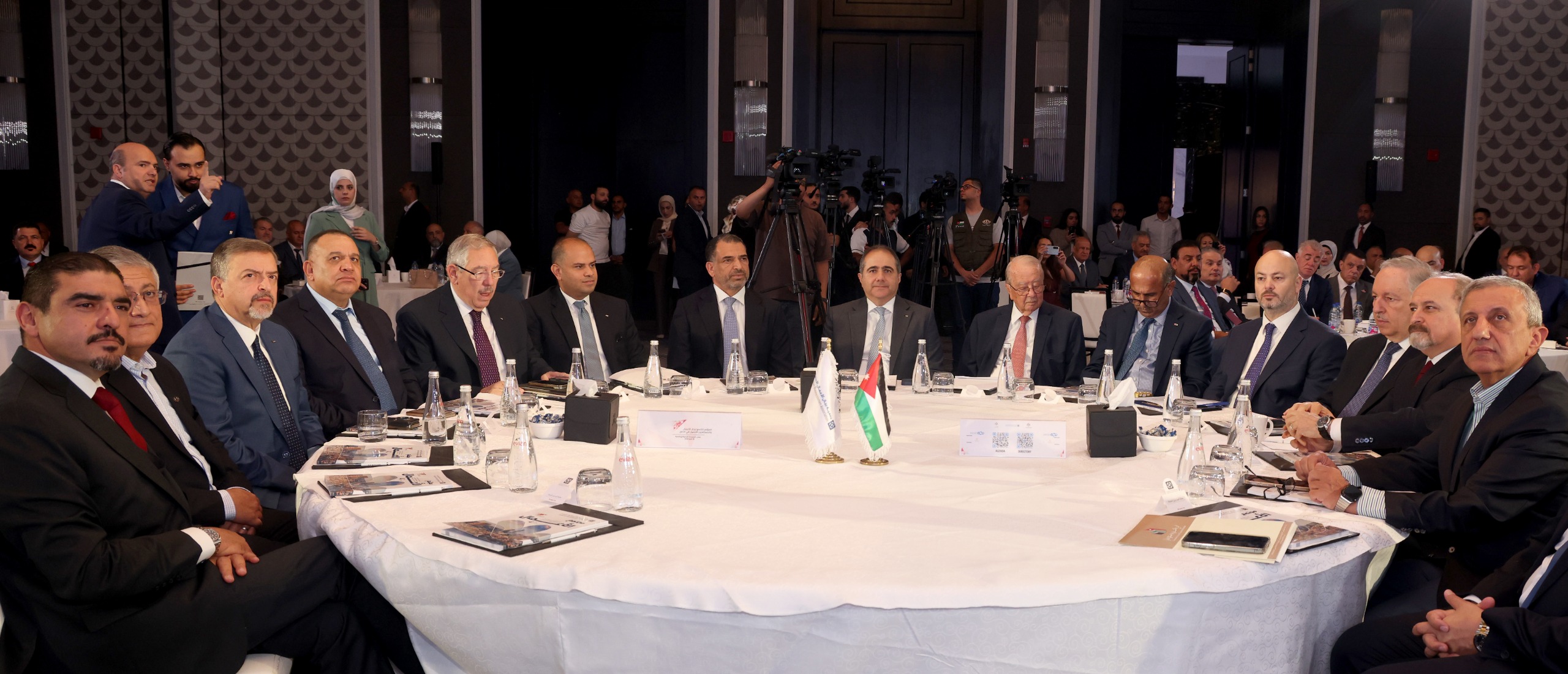صورة حول : البنك العربي الإسلامي الدولي يشارك في المؤتمر التاسع لرجال الأعمال والمستثمرين الأردنيين في الخارج البنك العربي الإسلامي الدولي يشارك في المؤتمر التاسع لرجال الأعمال والمستثمرين الأردنيين في الخارج