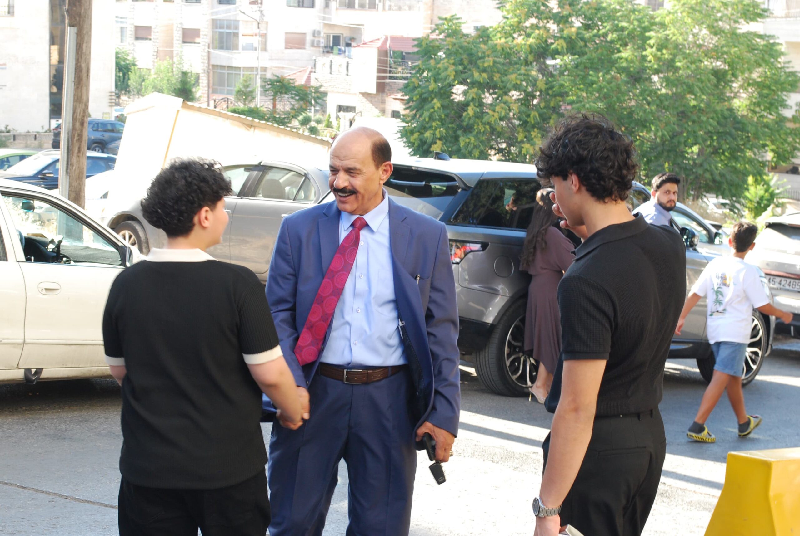 المومني طلب والباشا غازي الطيب أعطى