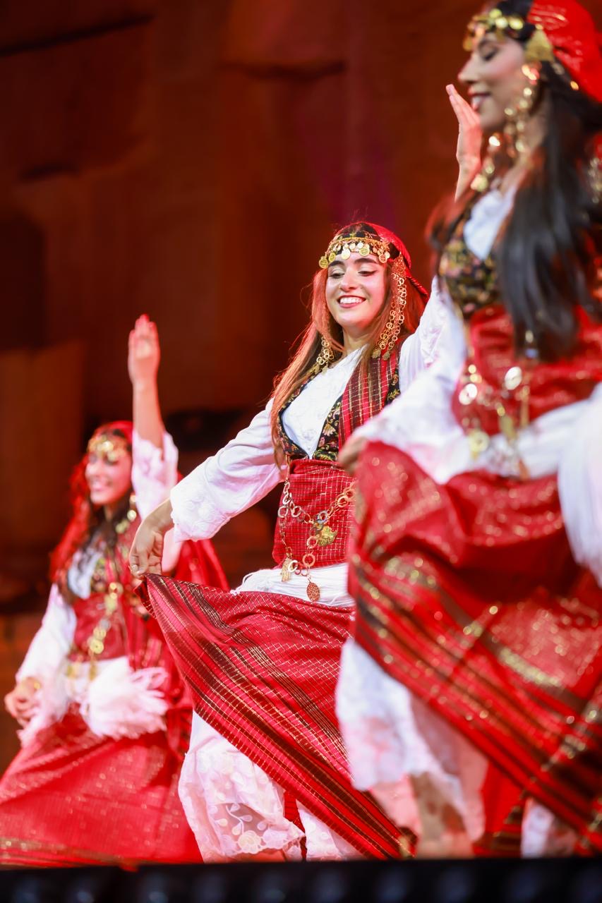صورة حول : درصاف الحمداني تزين المسرح الشمالي في جرش بالصبغة التونسية درصاف الحمداني تزين المسرح الشمالي في جرش بالصبغة التونسية