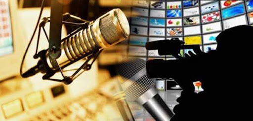 لماذا يتهرب بعض الوزراء والنواب من أسئلة الصحفيين؟