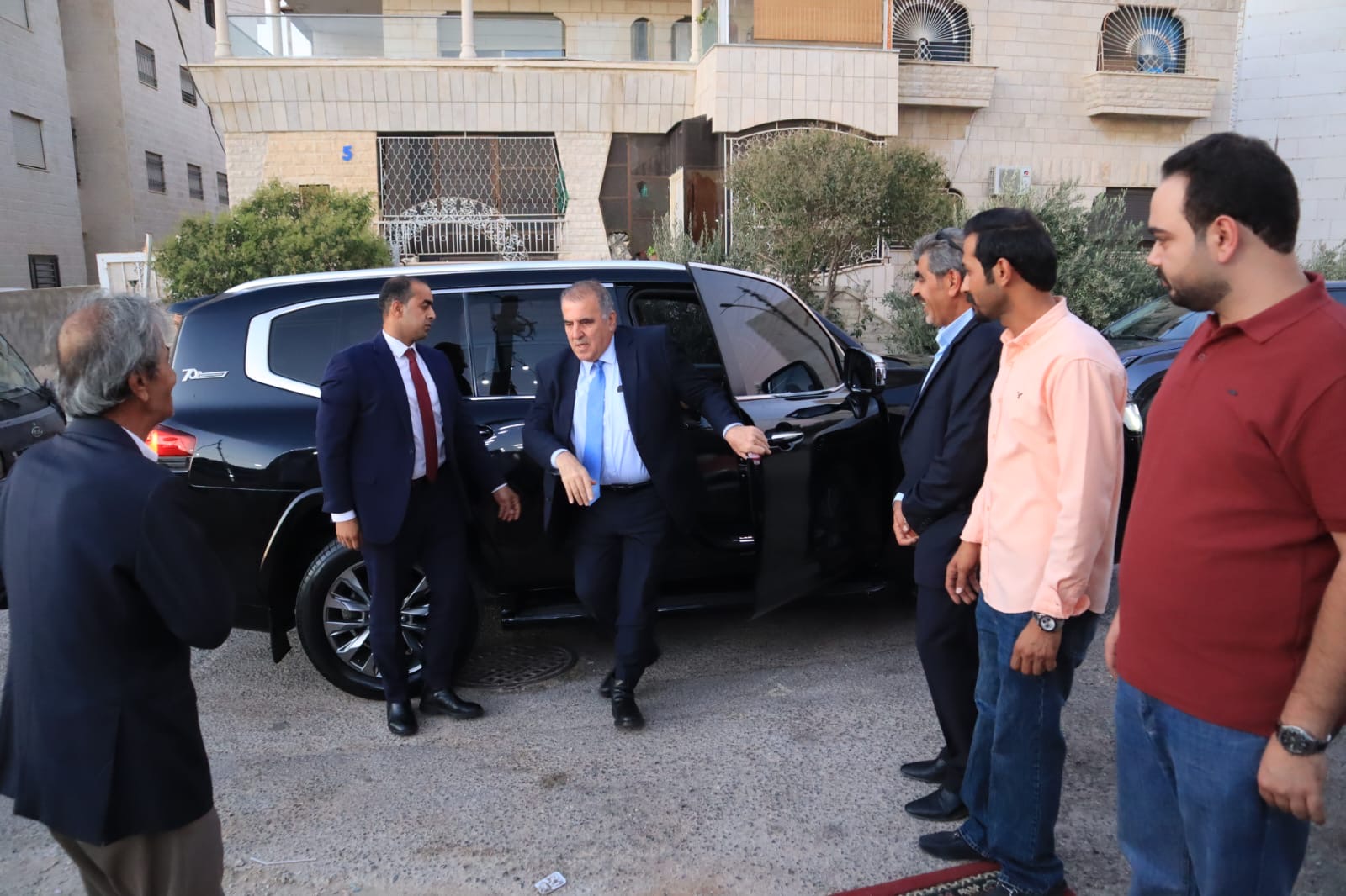 بالصور... المصري والحموري والملكاوي في ضيافة الزميل احمد البدادوة