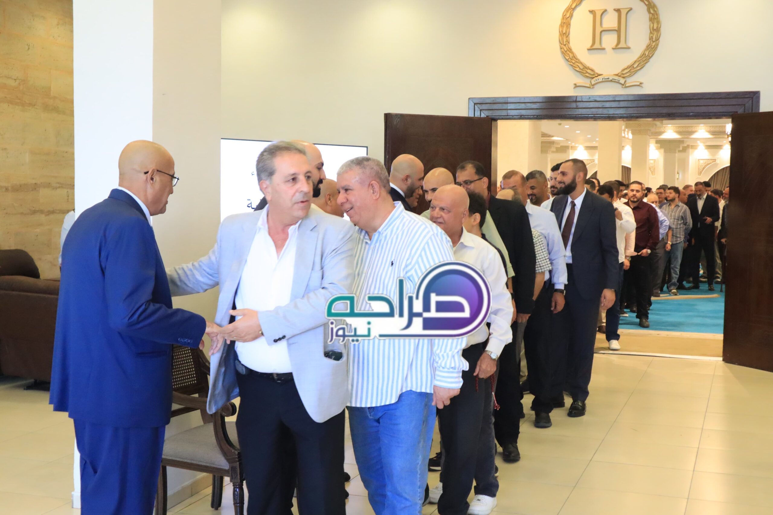 آل عطية الكرام.. مأدبة غداء حاشدة احتفاءً بزفاف الشاب معاذ مازن عطية