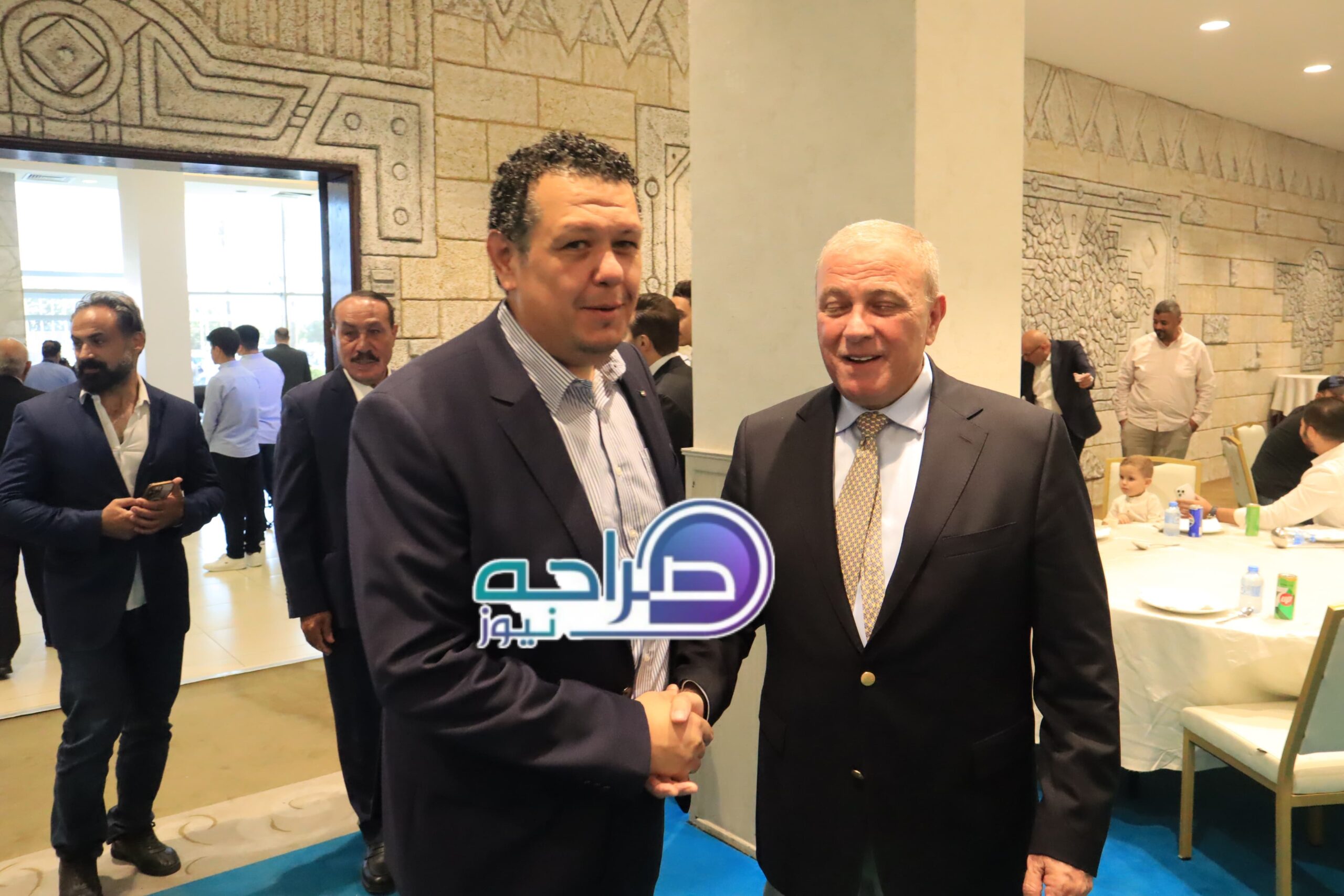 آل عطية الكرام.. مأدبة غداء حاشدة احتفاءً بزفاف الشاب معاذ مازن عطية