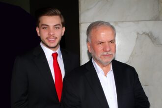 يقيم الحاج ابو رخية حفل غداء بمناسبة فرح نجله محمد نبيل ابو رخية