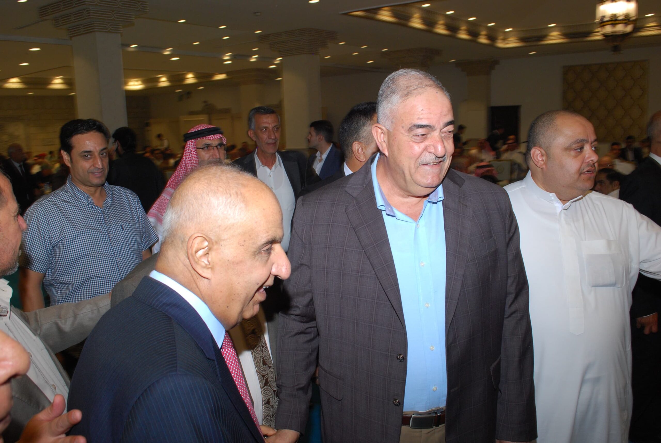 يقيم الحاج ابو رخية حفل غداء بمناسبة فرح نجله محمد نبيل ابو رخية