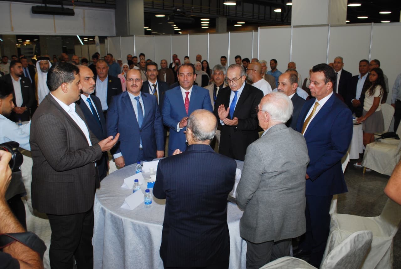 أبو السمن: قطاع الإنشاءات ركيزة أساسية للاقتصاد الوطني وداعم للتنمية