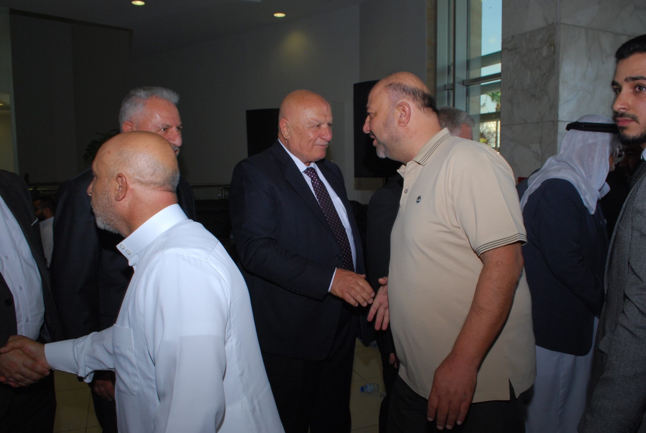 يقيم الحاج ابو رخية حفل غداء بمناسبة فرح نجله محمد نبيل ابو رخية