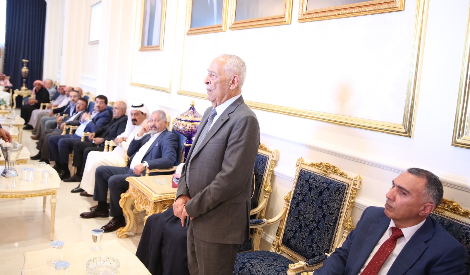 مندوبا عن الملك وولي العهد.. العيسوي يعزي المجالي والشوابكة والرشدان
