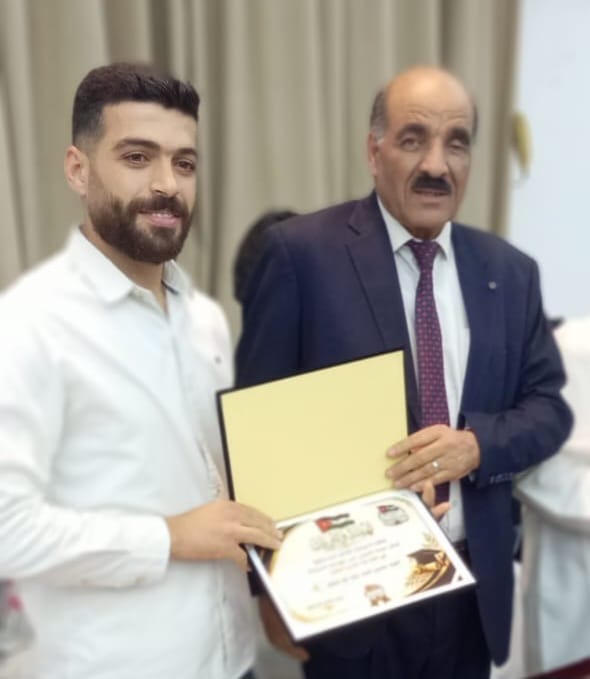 ديوان أبو اصليح يكرّم 80 من أبناء العشيرة الناجحين في التوجيهي والجامعات