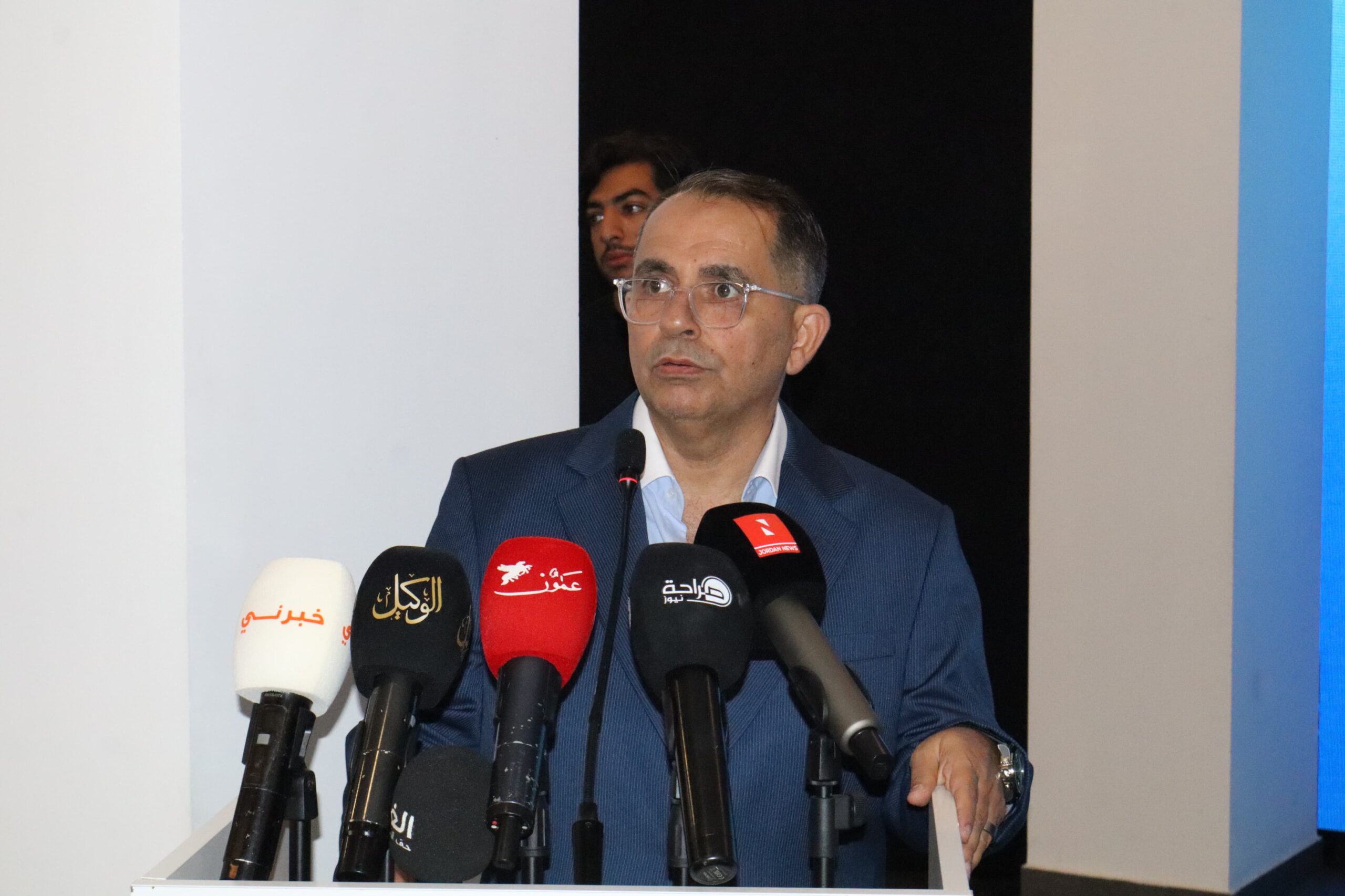 جيلي تعزز حضورها في الأردن بإطلاق EX5 EM-i الهجينة