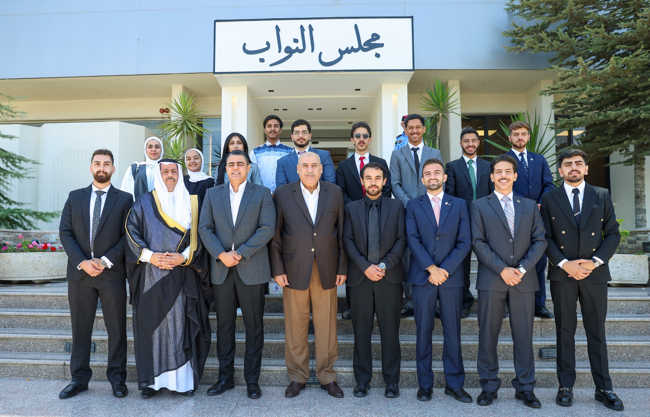 صورة حول : القاضي: الجامعات حاضنة لبناء الوعي السياسي وتعزيز ثقافة المشاركة والعمل الحزبي البرامجي القاضي: الجامعات حاضنة لبناء الوعي السياسي وتعزيز ثقافة المشاركة والعمل الحزبي البرامجي