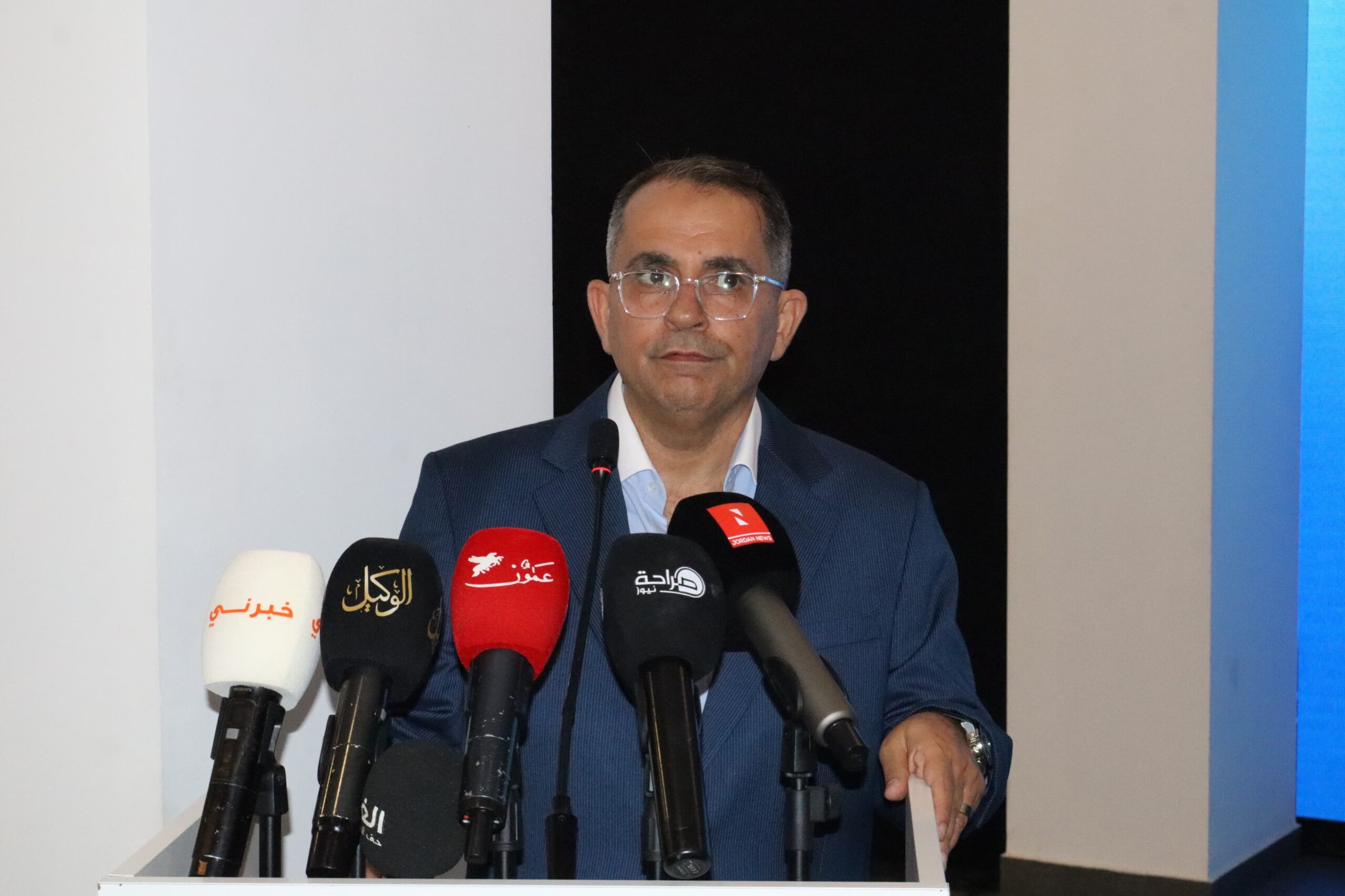 جيلي تعزز حضورها في الأردن بإطلاق EX5 EM-i الهجينة