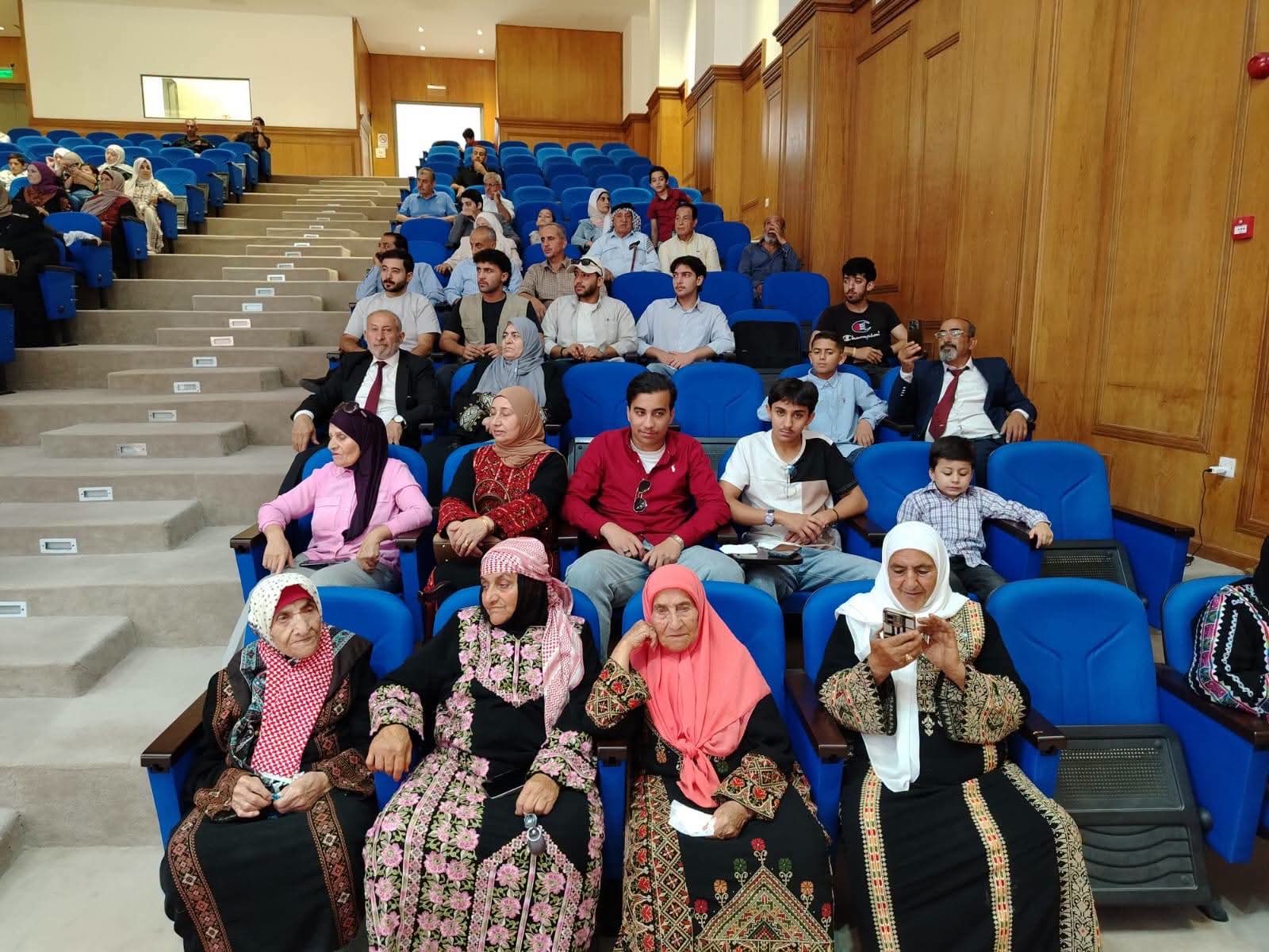 صورة حول : اختتام برنامج “بانوراما رجالات جرش” باستذكار سيرة الشيخ حسن المحمد المحاسنة اختتام برنامج “بانوراما رجالات جرش” باستذكار سيرة الشيخ حسن المحمد المحاسنة
