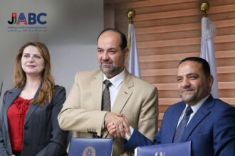 مجلس الأعمال الأردني الأمريكي ومنظمة التحكيم الدولي يوقعان مذكرة تفاهم لتعزيز التعاون في مجالات الاستثمار والتحكيم