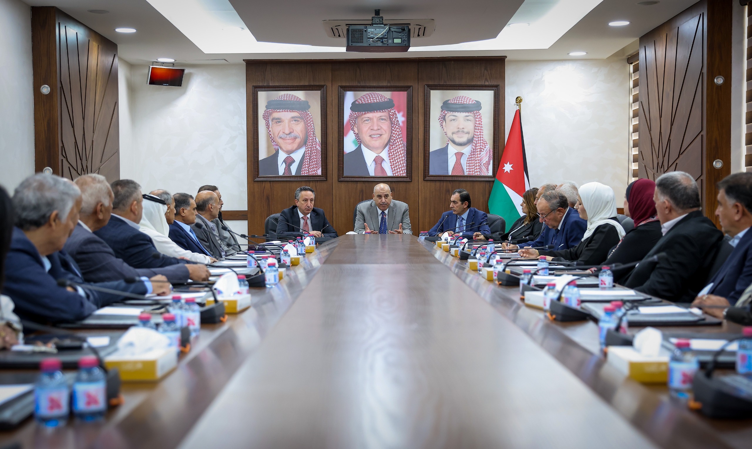 صورة حول : القاضي: نحرص على التواصل المباشر مع المواطنين والاستماع إلى مطالبهم وتطلعاتهم القاضي: نحرص على التواصل المباشر مع المواطنين والاستماع إلى مطالبهم وتطلعاتهم