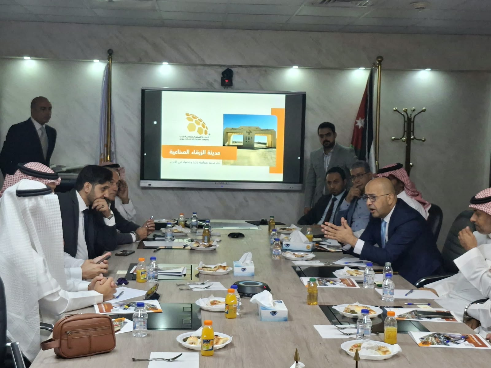عبيدات يطلع مجلس الاعمال السعودي على رؤية المدن الصناعية الاردنية