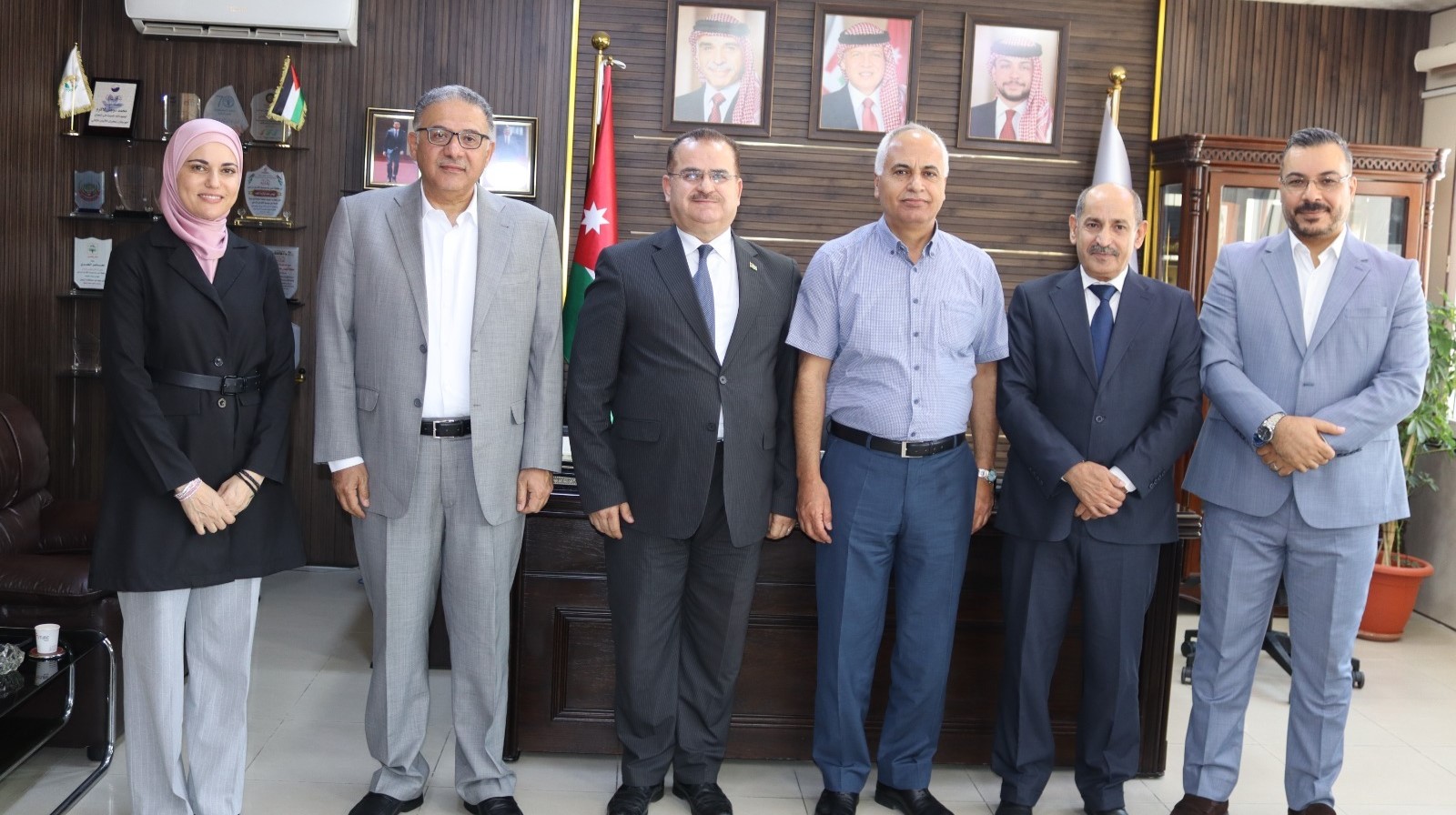 صورة حول : بحث التعاون بين "المهندسين الزراعيين" و"الإقراض الزراعي" بحث التعاون بين "المهندسين الزراعيين" و"الإقراض الزراعي"