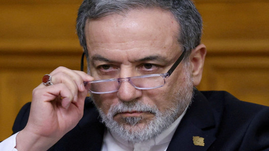 صورة حول : إيران وعُمان تبحثان ترتيبات مشتركة بشأن مضيق هرمز إيران وعُمان تبحثان ترتيبات مشتركة بشأن مضيق هرمز