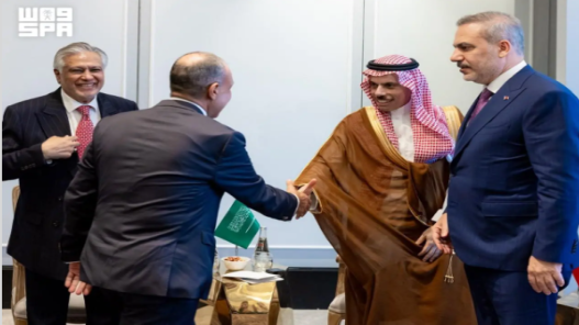 صورة حول : وزراء خارجية السعودية ومصر وتركيا وباكستان يبحثون أمن المنطقة وزراء خارجية السعودية ومصر وتركيا وباكستان يبحثون أمن المنطقة