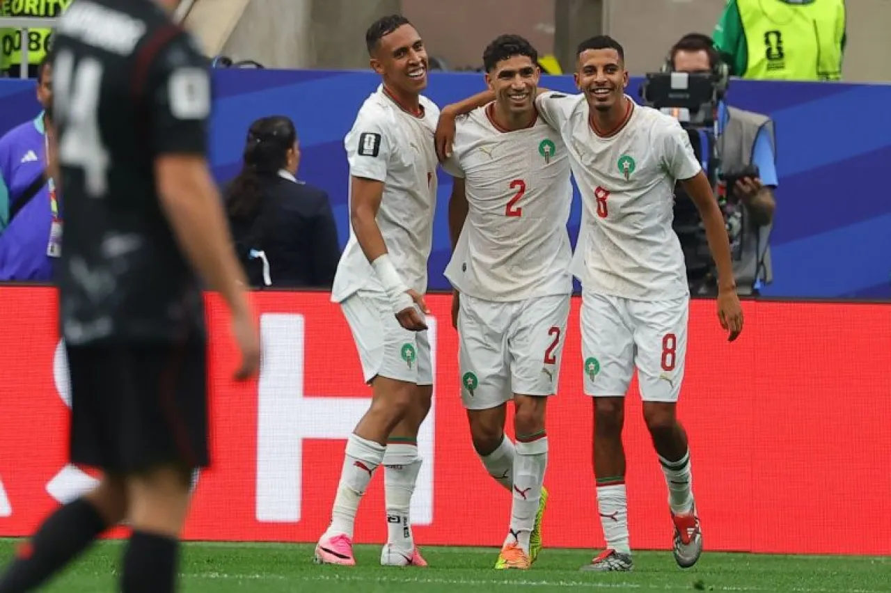 صورة حول : برشلونة يدرس ضم المغربي أوناحي لتعويض غياب دي يونغ برشلونة يدرس ضم المغربي أوناحي لتعويض غياب دي يونغ