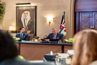 الملك يستقبل وفدا من مساعدي أعضاء في الكونغرس الأميركي