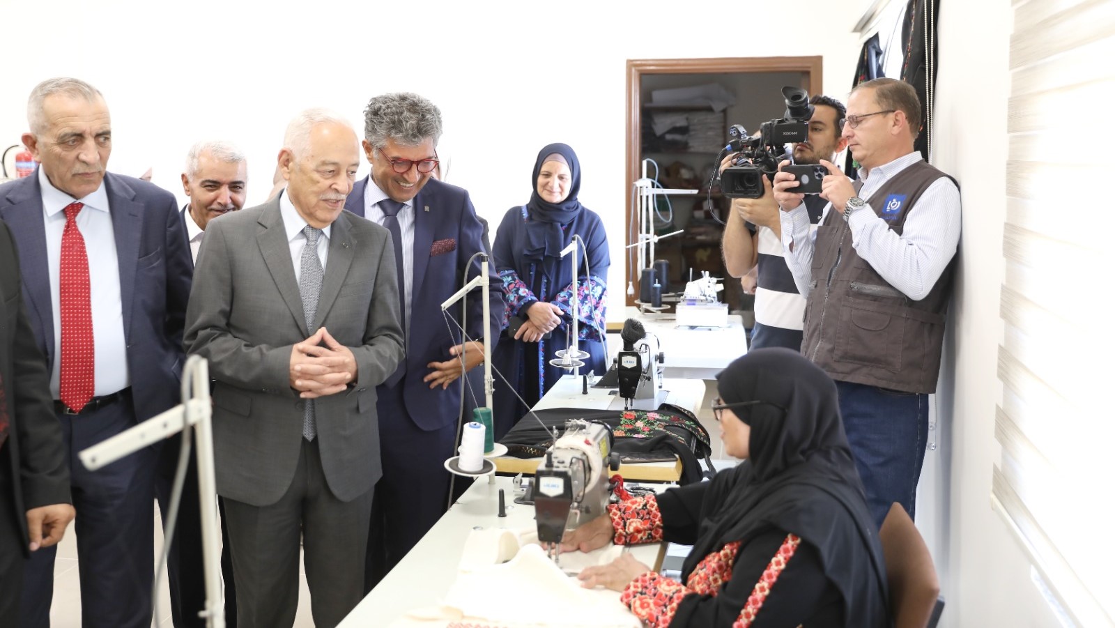 تزامنا مع الزيارة الملكية لمعان.. العيسوي يفتتح مقر جمعية بيت الأنباط بوادي موسى