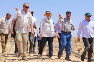 الأميرة بسمة بنت علي تتفقد مشروع استعادة المراعي وحفظ بذور النباتات بالبادية