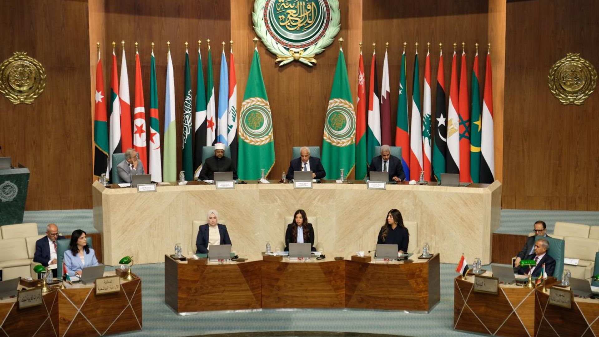 صورة حول : انطلاق المؤتمر الدولي الثاني لمكافحة الإسلاموفوبيا بالقاهرة بمشاركة عربية وإسلامية انطلاق المؤتمر الدولي الثاني لمكافحة الإسلاموفوبيا بالقاهرة بمشاركة عربية وإسلامية